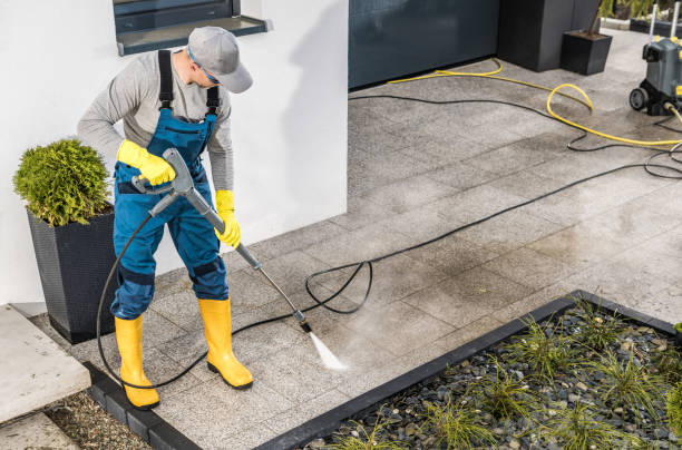 Why Choose Our Certified Pressure Washing Experts for Your Project Needs in Frankfort Square, IL?